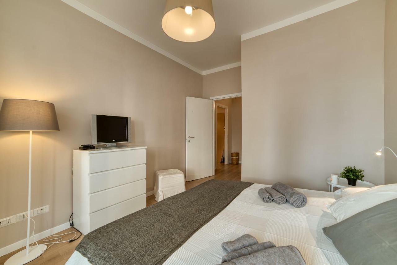 Apartamento Domus Claudia Roma Exterior foto